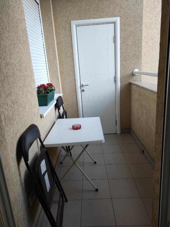 Apartman Marina Sa Garazom Novi Sad Exterior photo