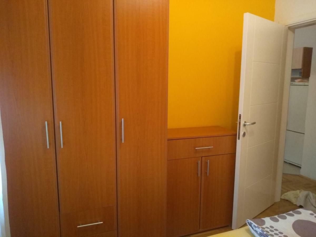 Apartman Marina Sa Garazom Novi Sad Exterior photo