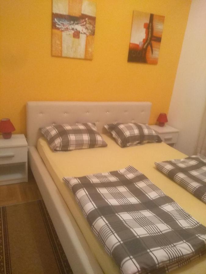 Apartman Marina Sa Garazom Novi Sad Exterior photo